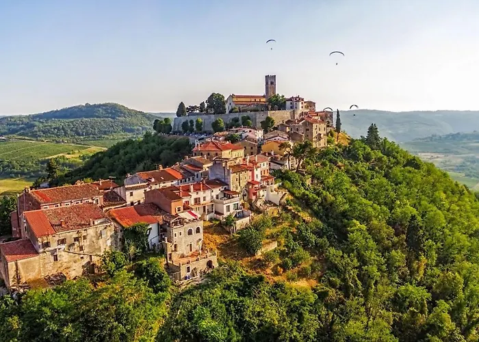 Hrelja 아파트 Labinci